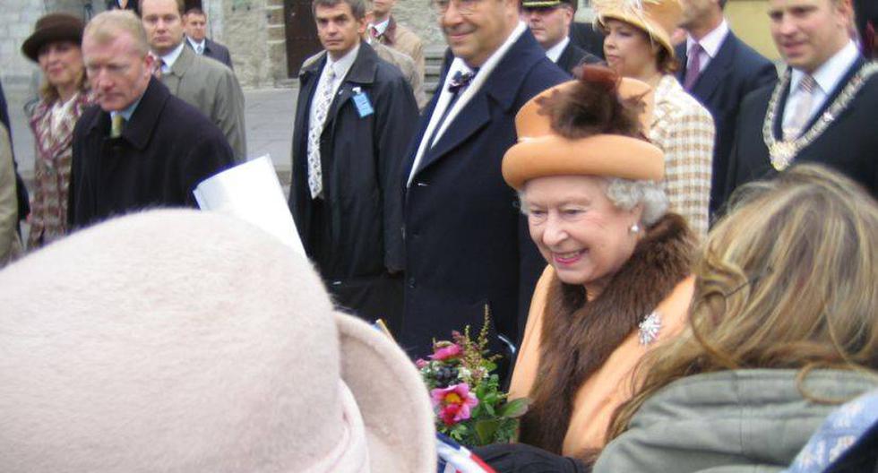 La reina Isabel II admitió estar “emocionada” por la llegada de su tercer bisnieto. (Foto: flickr.com/tosyum)