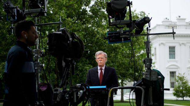 John Bolton dijo que Padrino y a Hernández se habían "comprometido" a colaborar con el derrocamiento de Nicolás Maduro.