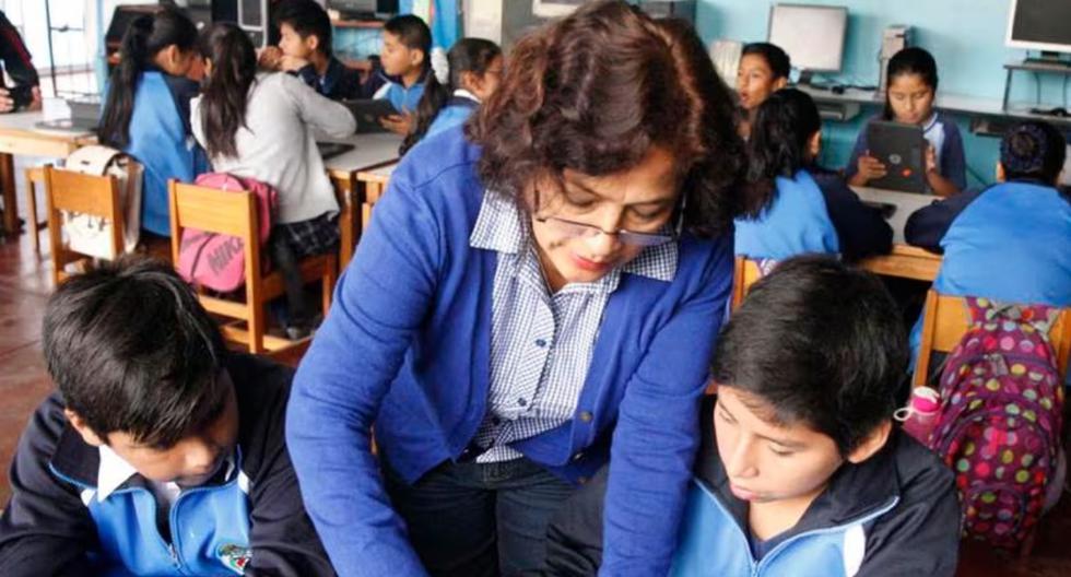 ¿Cuánto ganan los docentes en el 2024 en Perú? Revisa las nuevas escalaras salariales (Foto: Andina)
