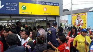 Perú vs. Escocia: hinchas usan Metropolitano para llegar al Estadio Nacional