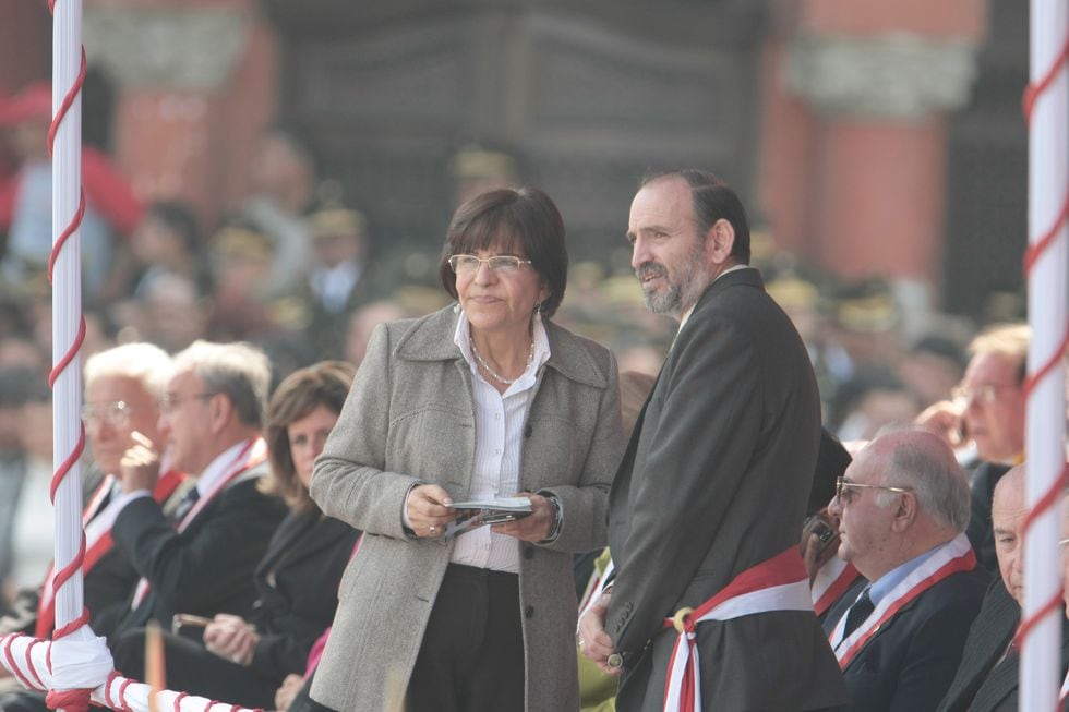 El informe Lombardi considera a Simon y a Mercedes Cabanillas (Interior) como responsables políticos del 'baguazo'. (Foto: Archivo El Comercio)