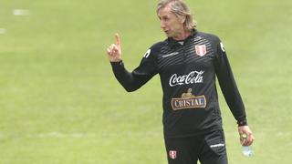 Ricardo Gareca mostró toda su calidad con la pelota en la cancha de la Videna | FOTO