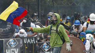 Maduro culpa a rectores de universidades por enfrentamientos