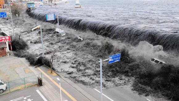 Un tsunami que arrasó con todo lo que tenía a su paso en la localidad japonesa de Miyako. | Foto: Reuters