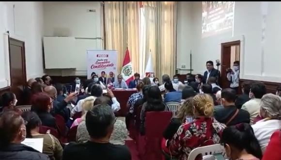 Congresistas de Perú Libre realizan foro por la Asamblea Constituyente. Captura de video Twitter @renezp