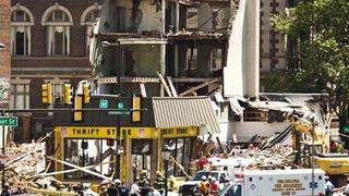 EE.UU.: un muerto y 14 rescatados por derrumbe de edificio en Filadelfia