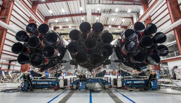 El Falcon Heavy consiste básicamente en tres cohetes Falcon 9. (Foto: SpaceX)