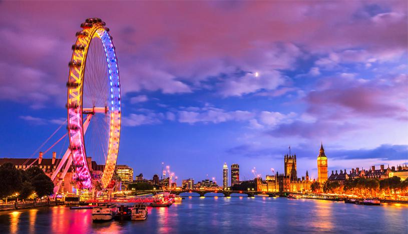 London Eye, Londres. Es quizás la noria más icónica del planeta. Situada junto al río Támesis, ofrece una increíble vista del centro de Londes, desde sus 135 metros de altura. En un día despejado, las vistas alcanzan hasta 40 kilómetros de distancia. (Foto: Shutterstock)