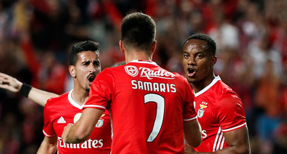 André Carrillo tuvo participación en el empate del Benfica ante el Sporting de Lisboa. (Foto: Getty Images)