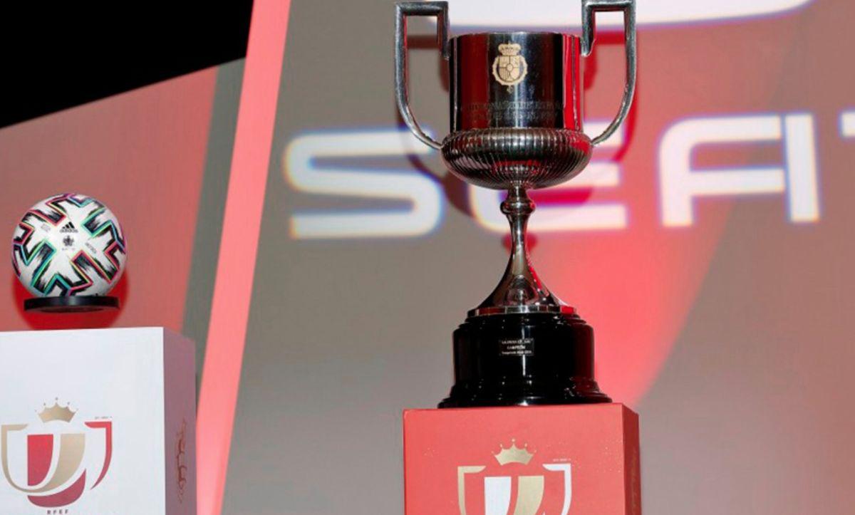 Athletic Club Bilbao y Real Sociedad son los dos grandes favoritos a quedarse con el título de la Copa del Rey 2020. (Foto: Twitter)