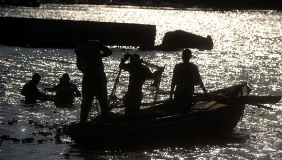 Muchos pescadores de Surinam son guyaneses que llevan tiempo en el país. (AFP)