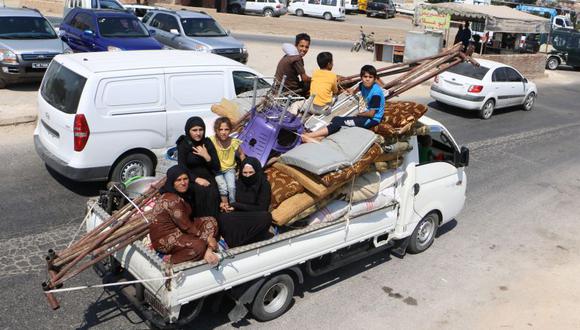 Más de 30 mil desplazados en Siria por bombardeos contra Idlib, informó la ONU. | Foto: AFP
