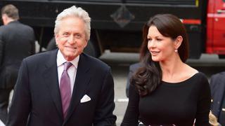 Michael Douglas admite que avergonzó a Catherine Zeta-Jones