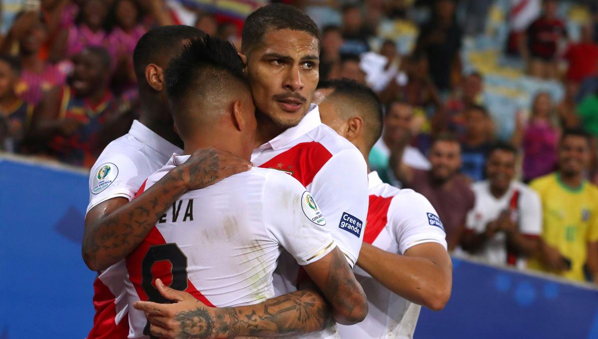 Perú vs. Bolivia: la gran potencia de Paolo Guerrero para el golazo del 1-1 por Copa América 2019 | VIDEO. (Foto: AFP)