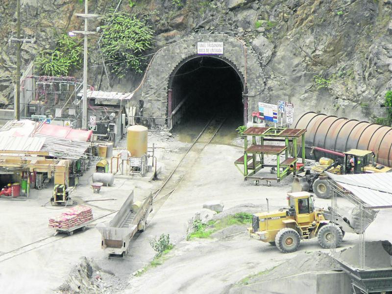 “Antes de empezar a cavar, el Gobierno debería exponer a la luz las cifras que lo soportan”. (Foto: Archivo).