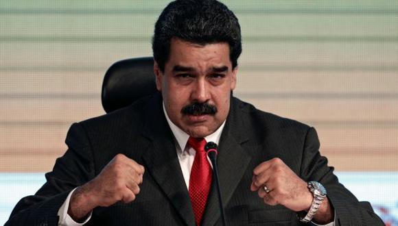 Maduro investiga a varios medios por "ocultar" información