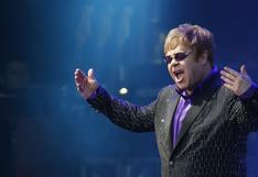 Elton John quiere reunirse con Putin para tratar derechos de homosexuales