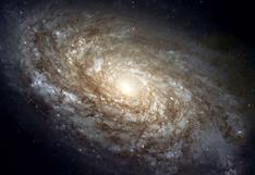 Detectan el campo magnético de una galaxia a 5.000 millones de años luz