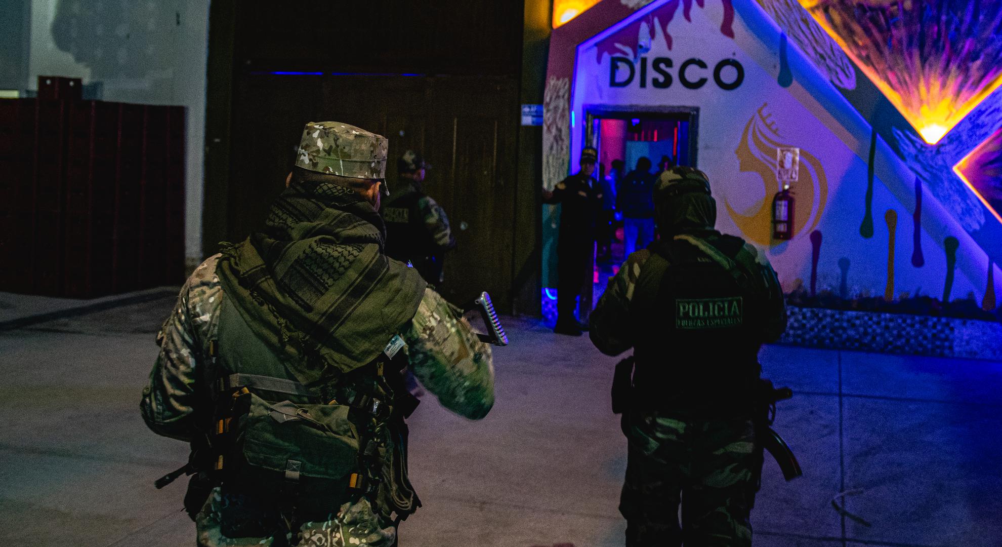 El Comercio acompañó al personal militar y policial desplegado en Pataz durante un operativo nocturno de control de identidad.