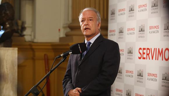 Hernando Guerra García se refirió a la reelección de congresistas. (Foto: jorge.cerdan/@photo.gec)