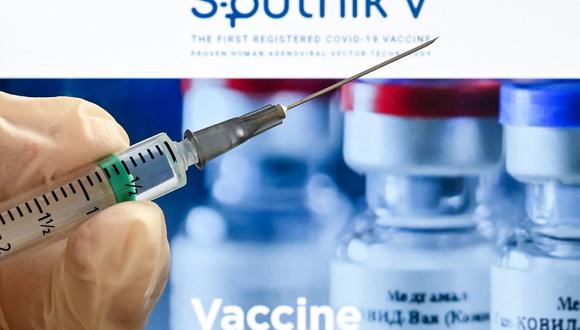 Alemania está dispuesta a negociar un acuerdo bilateral sobre la vacuna rusa Sputnik V contra el coronavirus. (Foto: Kirill KUDRYAVTSEV / AFP).