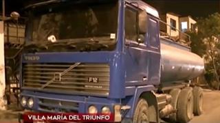 VMT: camión cisterna se estrella contra viviendas y provoca la muerte de niña de 5 años | VIDEO