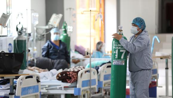 La semana pasada, Molinelli informó que Essalud pondrá en marcha la implementación de 16 Centros de Atención y Aislamiento Temporal, y establecimientos de salud, con un total de 2,434 camas hospitalarias, en 13 regiones del país. Foto:  Essalud