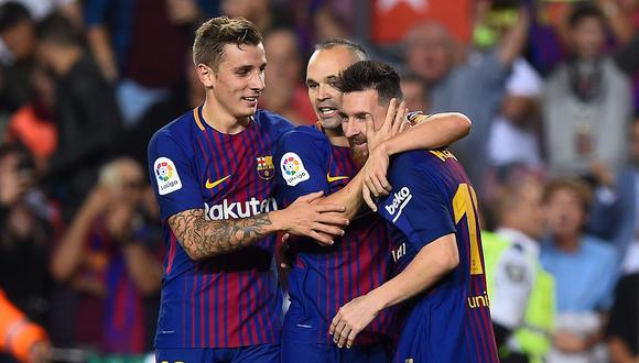Barcelona no pasó muchos apuros para quedarse con el triunfo en el Camp Nou. Deulofeu e Iniesta marcaron los goles catalanes. (Foto: AFP)
