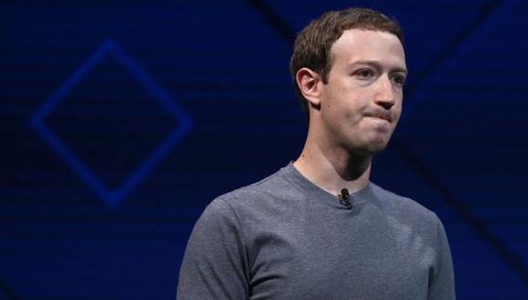 Analistas consideran que hubo una respuesta tardía de Mark Zuckerberg ante el escándalo de mal uso de los datos de millones de usuarios de Facebook que se destapó.