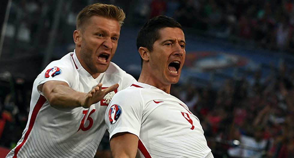 Robert Lewandowski anotó su primer gol en la Eurocopa 2016. Portugal sufrió la furia del goleador de Polonia en apenas dos minutos de juego. (Foto: AFP)