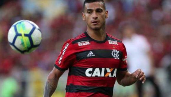 Miguel Trauco ingresó en el segundo tiempo de partido de Flamengo ante Ajax. (Foto: Flamengo)