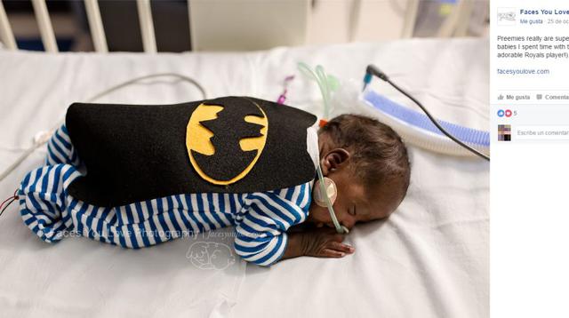 Facebook: el Halloween de bebes prematuros en hospital - 2
