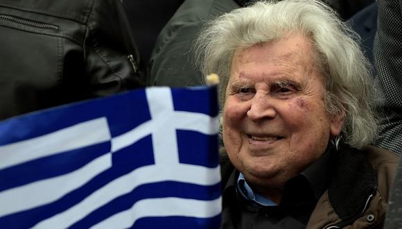 Mikis Theodorakis, compositor griego célebre por "Zorba el griego", falleció a los 96 años. (Foto: AFP/Angelos Tzortzinis))