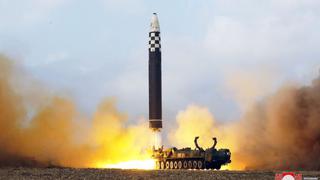 ¿Una carrera armamentista nuclear? Los esfuerzos de Corea del Sur y EE.UU. por rivalizar contra Corea del Norte