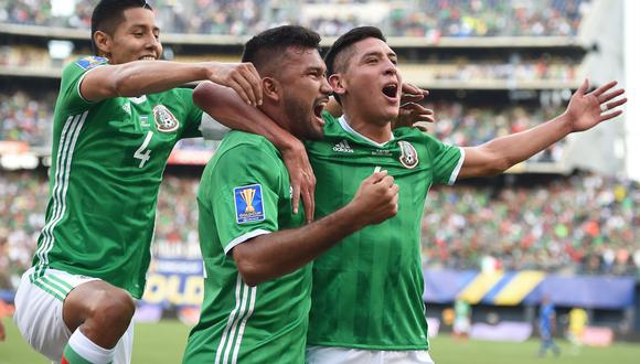 México venció 3-1 a su similar de El Salvador en Qualcomm Stadium, por la primera fecha de la Copa Oro 2017. Los goles aztecas fueron convertidos por Marín, Elías Hernández y Pineda. (Foto: AFP)
