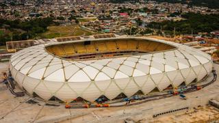 Mundial: Hinchas cambian de entradas por retrasos en estadios