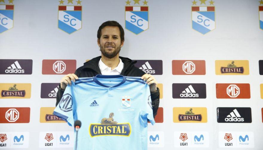 Las postales de la presentación de Manuel Barreto como nuevo entrenador de Sporting Cristal. (Foto: Allen Quintana / GEC)