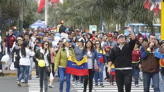 Perú pedirá desde el sábado 25 pasaporte a venezolanos para ingresar al país