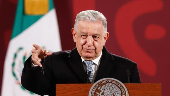 El presidente de México, Andrés Manuel López Obrador, ofrece una rueda de prensa en el Palacio Nacional de Ciudad de México. (EFE/ Isaac Esquivel).
