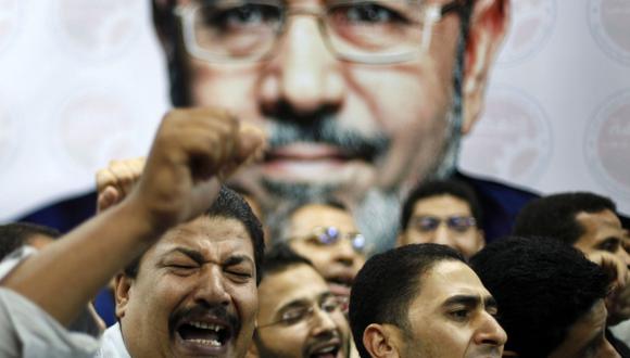Egipto: aplazan juicio contra Mohamed Mursi por mal tiempo