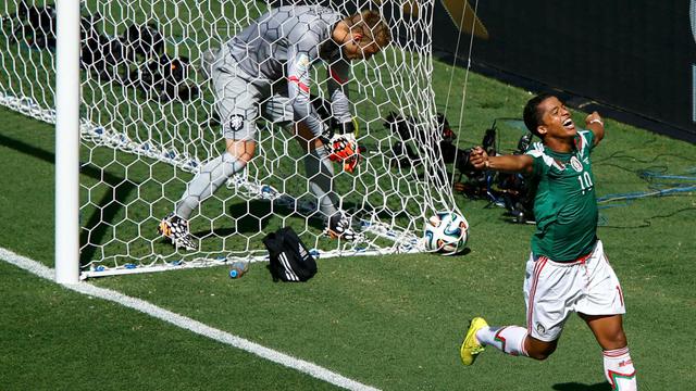 Holanda vs. México: golazo de Dos Santos en todos los ángulos - 11