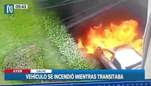 Vehículo se incendió mientras transitaba por el Callao. (Foto: Canal N)