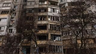 Ucrania: al menos 15 muertos en Kherson y 6 millones de hogares sin luz por bombardeos rusos 
