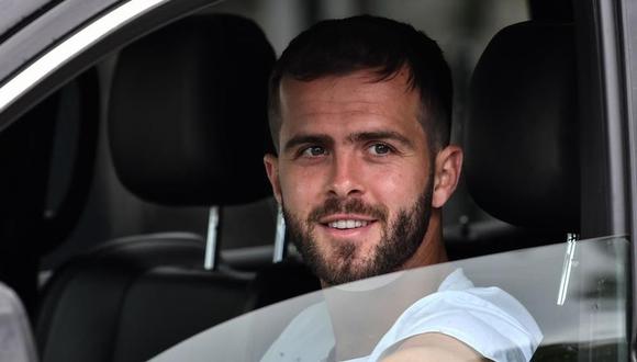 Miralem Pjanic anunció que dio negativo a la prueba de coronavirus. (Foto: AFP)