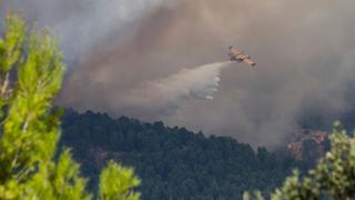[FOTOS] España lucha por más de 2 días contra feroz incendio forestal