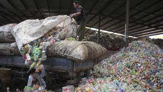 Los plásticos y la salud del ser humano y el planeta