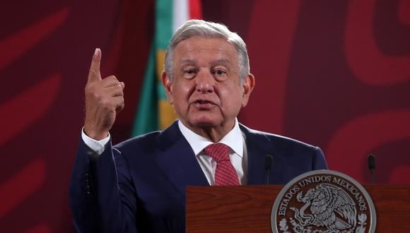 El presidente de México, Andrés Manuel López Obrador, habla durante una rueda de prensa hoy, en el Palacio Nacional, en Ciudad de México (México).
