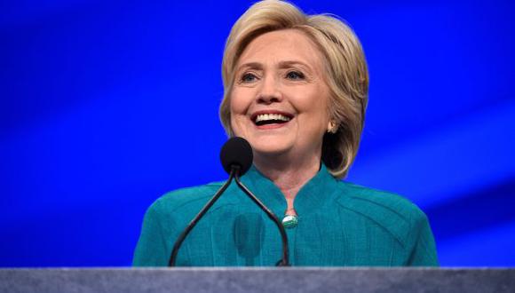 Facebook: Hillary Clinton lanza ‘app’ en contra de Donald Trump