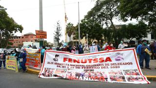 Coronavirus en Perú: trabajadores del Minsa realizan protesta en demanda de mejores condiciones laborales | FOTOS