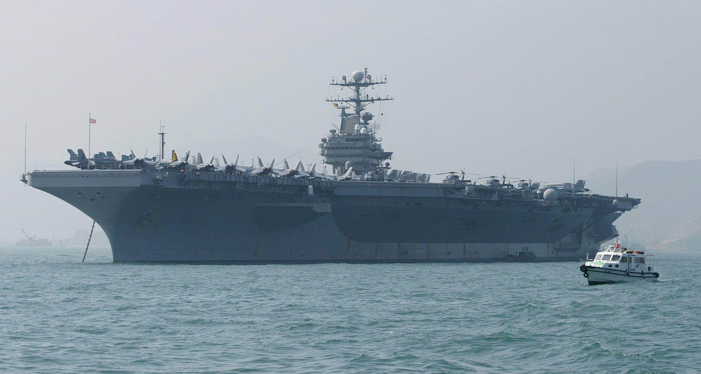 Estados Unidos envía portaaviones USS Abraham Lincoln a Medio Oriente en respuesta a "amenaza creíble" de Irán. (AFP).